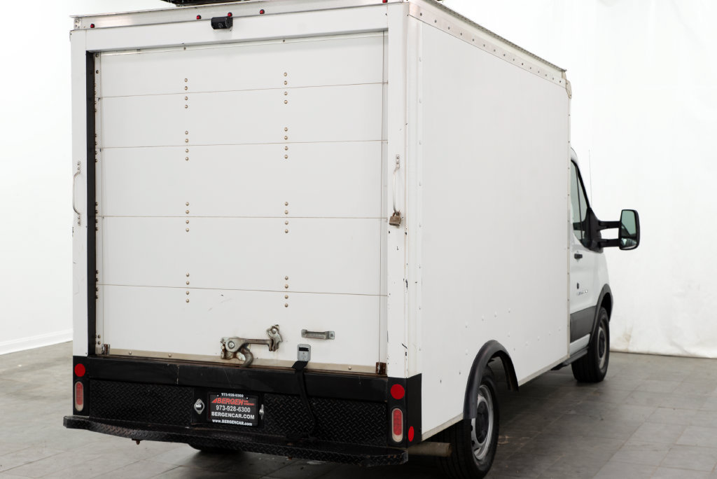 Used 2017 Ford Transit 250 138 RWD image 11