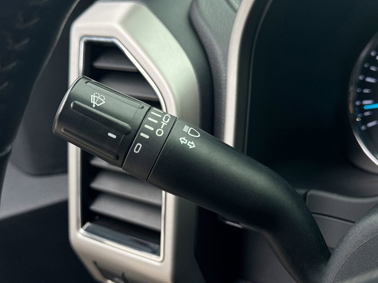 Certified 2022 Ford F250 Lariat w/ Tremor Off-Road Package image 57