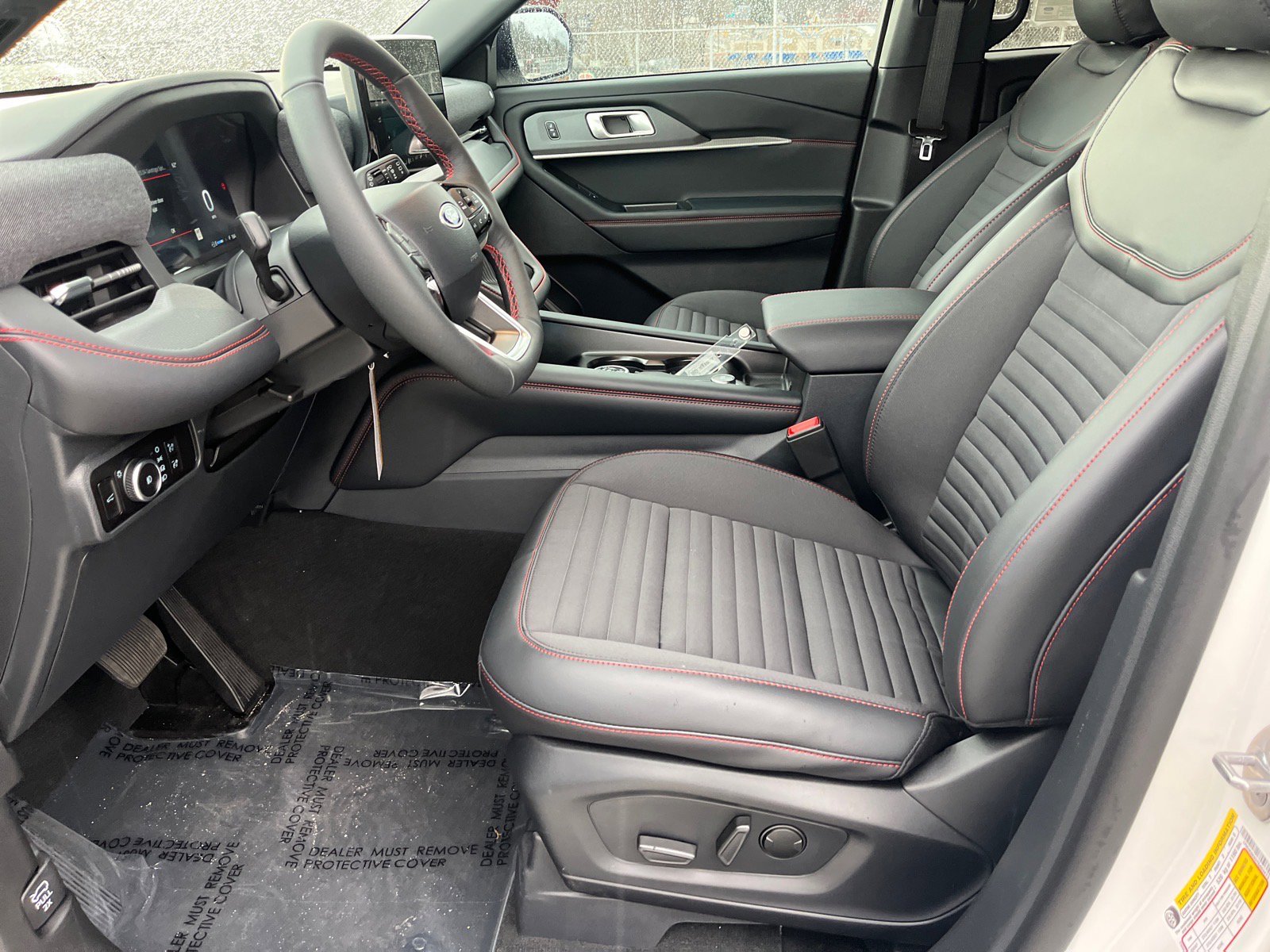 New 2026 Ford Explorer ST-Line w/ ST-Line Street Pack AWD/4WD image 16