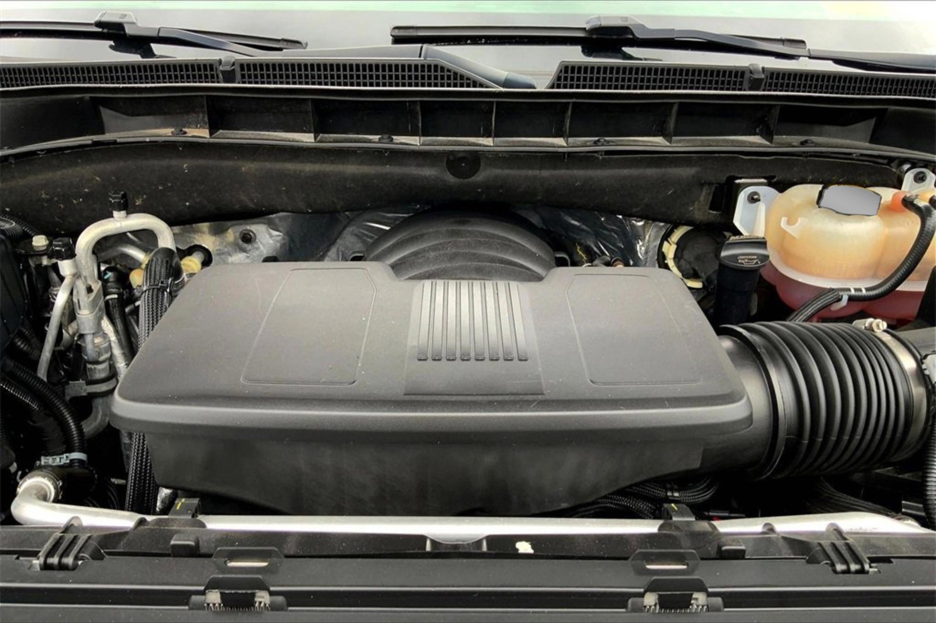 Used 2023 GMC Yukon SLT image 33