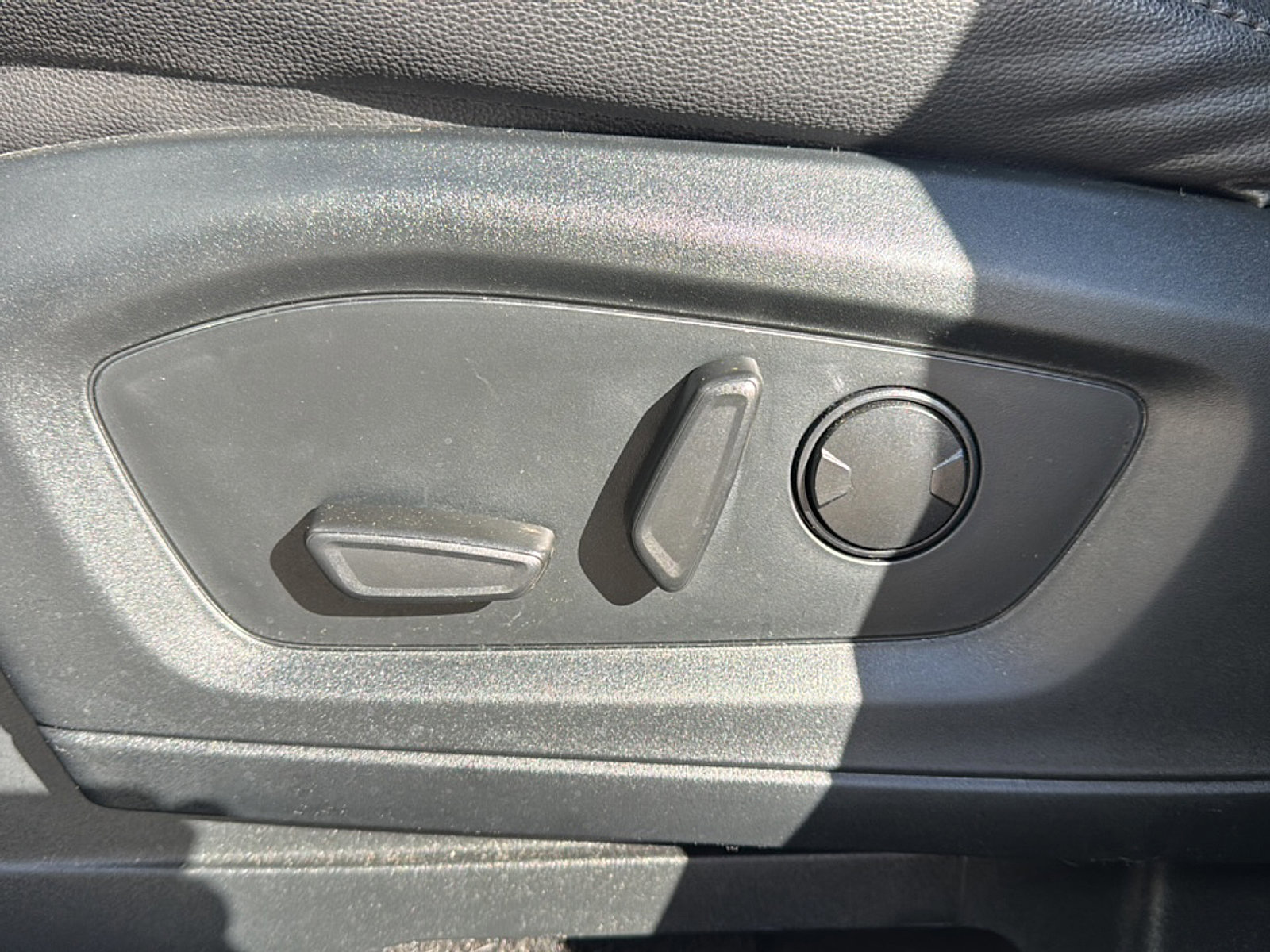 Used 2023 Ford Explorer ST w/ Equipment Group 401A image 16