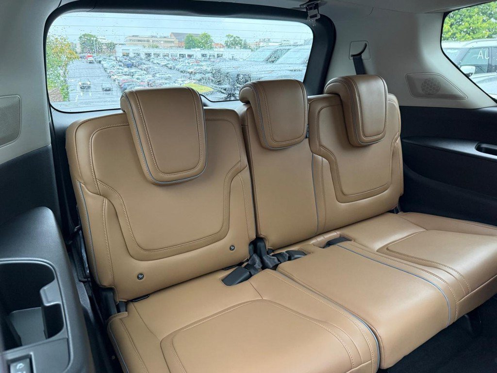 New 2027 INFINITI QX80 Luxe w/ Cargo Package AWD/4WD image 5