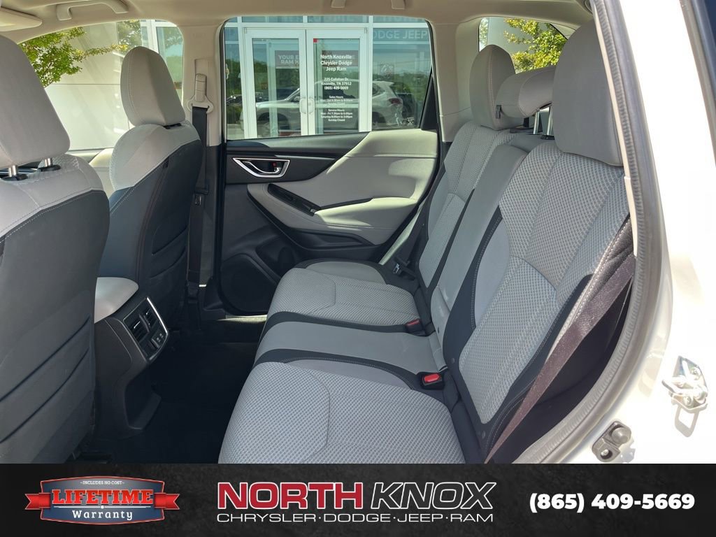 Used 2023 Subaru Forester Premium AWD/4WD image 13