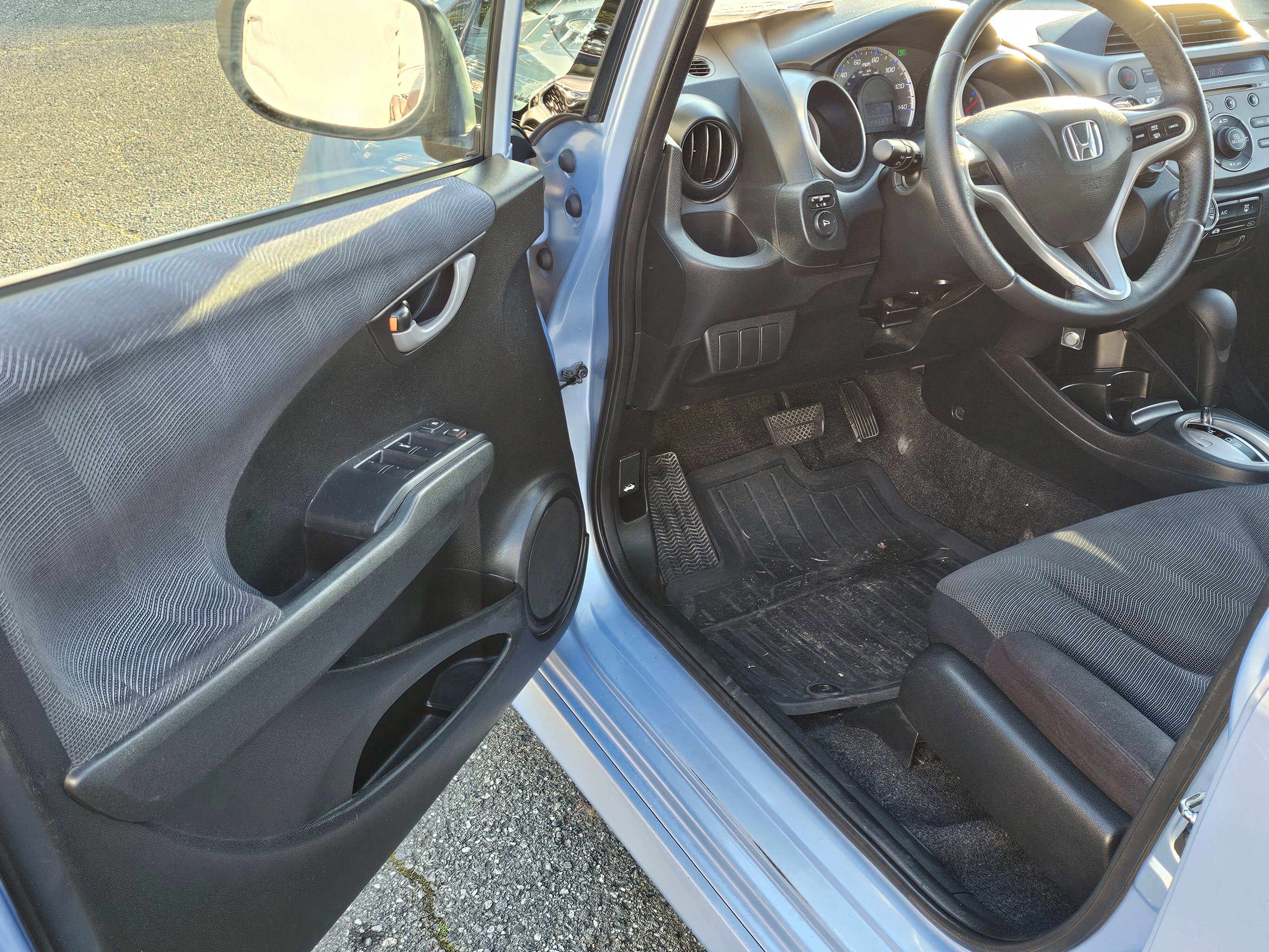 Used 2009 Honda Fit Sport image 19