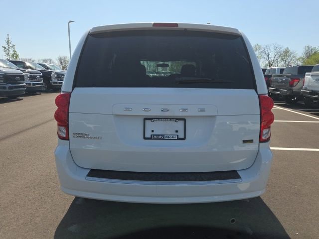 Used 2016 Dodge Grand Caravan SE FWD image 9