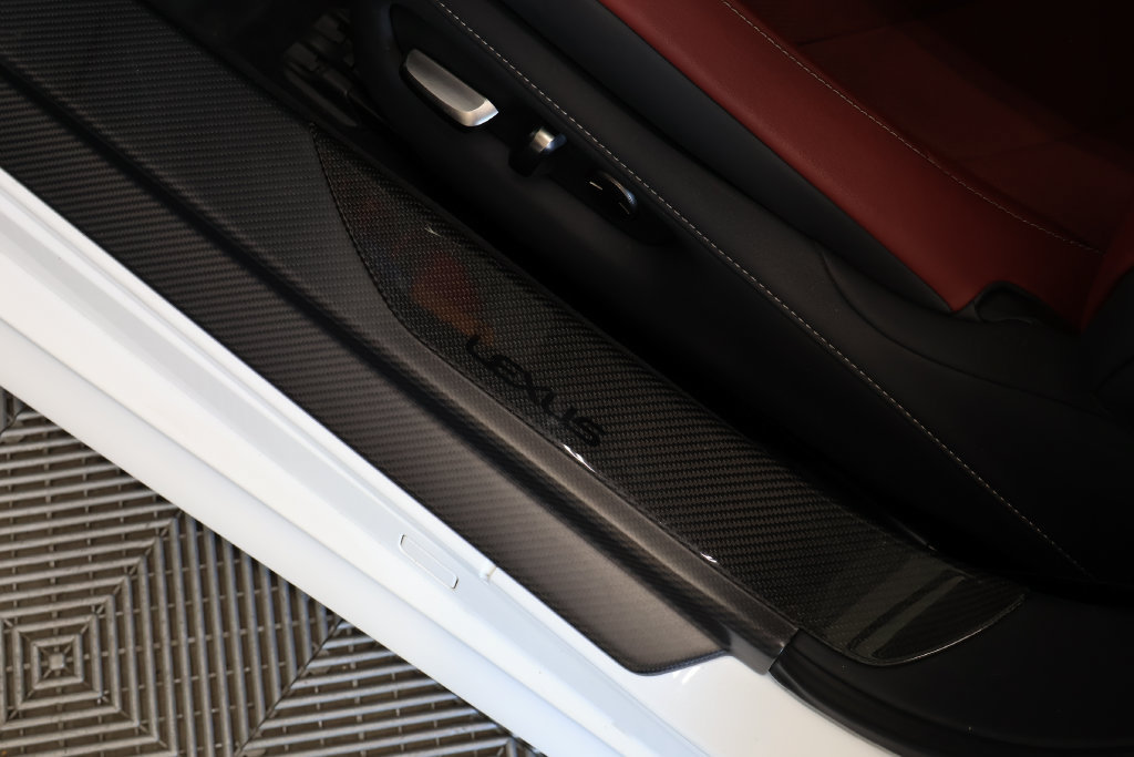 Used 2018 Lexus LC 500 Coupe w/ Performance Package RWD image 22