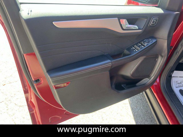 Used 2022 Ford Escape SEL w/ Technology Package image 10