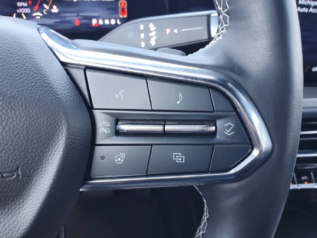 Certified 2024 Chevrolet Traverse LT w/ LPO, Floor Liner Package FWD image 27