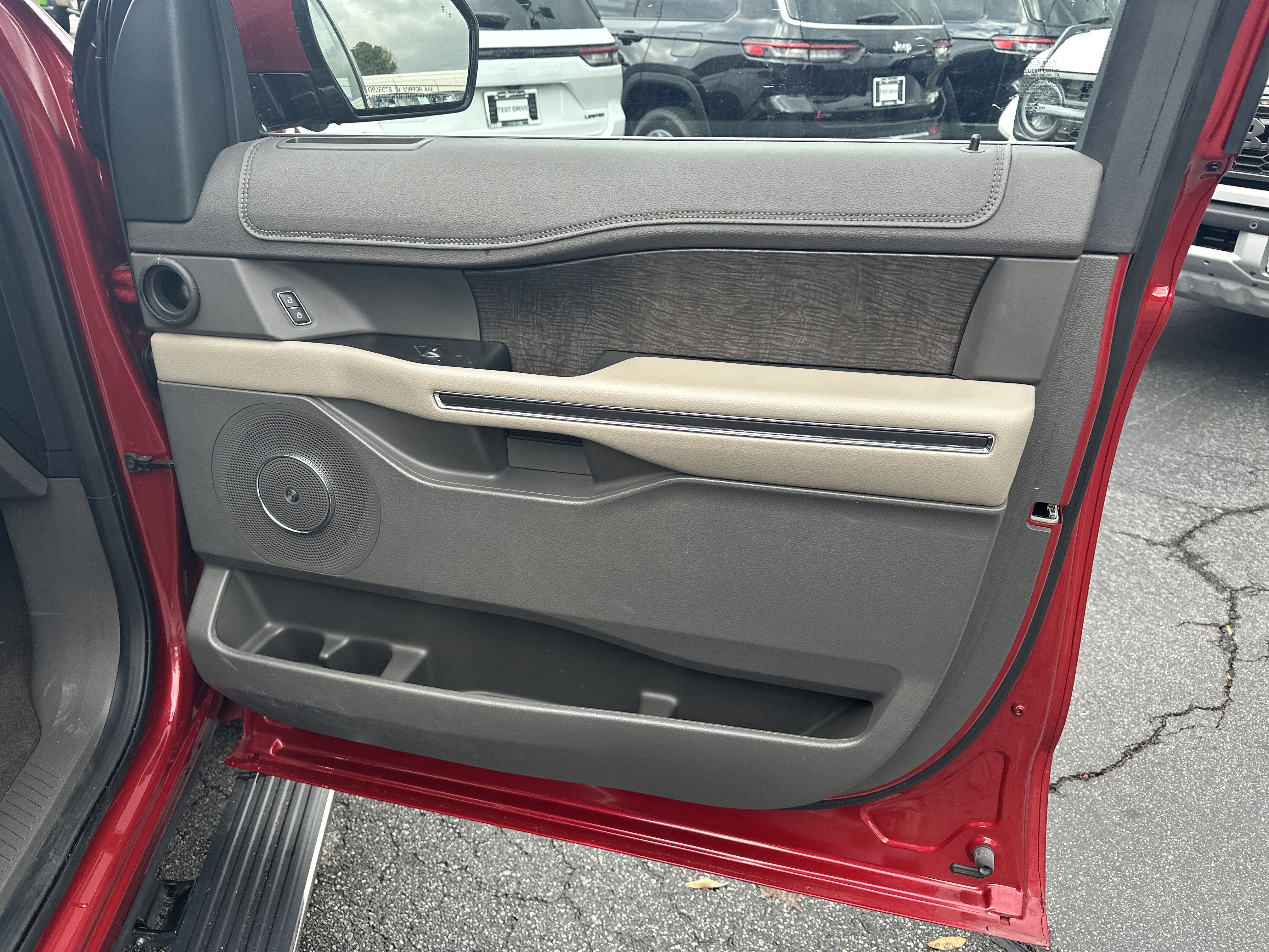 Used 2020 Ford Expedition Limited w/ Equipment Group 302A image 16