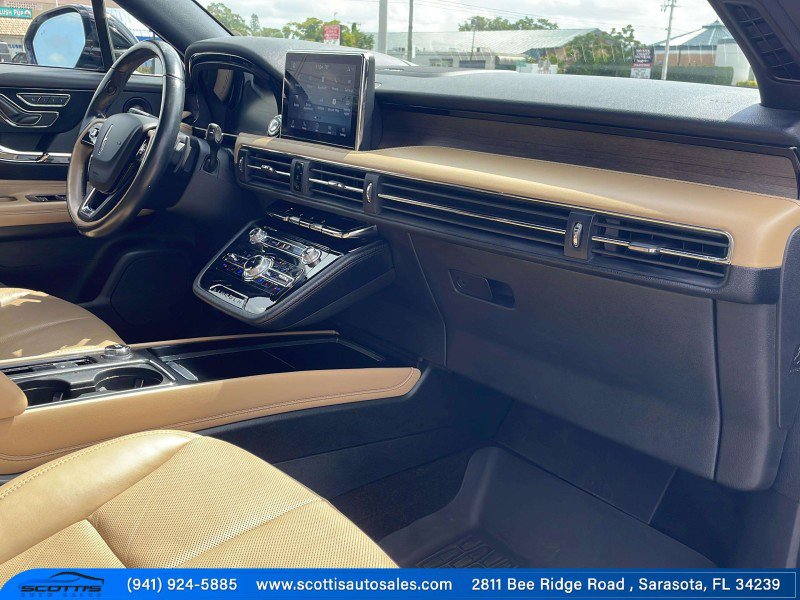 Used 2020 Lincoln Corsair Reserve w/ Equipment Group 201A image 19