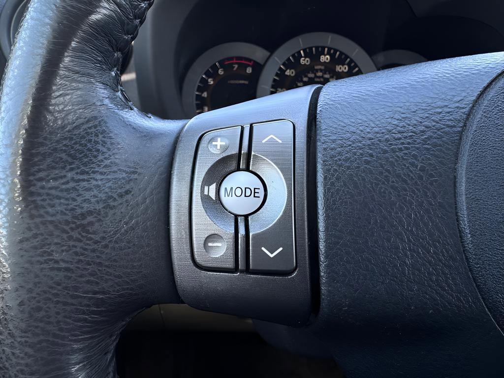 Used 2011 Toyota RAV4 Limited AWD/4WD image 24