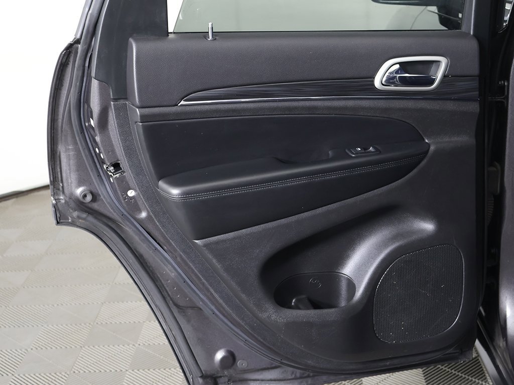 Used 2021 Jeep Grand Cherokee Limited image 25