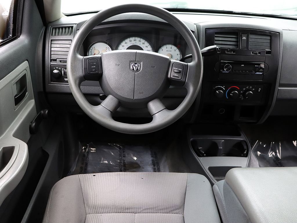 Used 2005 Dodge Dakota ST RWD image 16