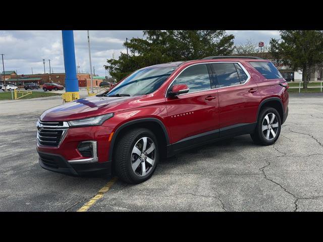 Used 2023 Chevrolet Traverse LT w/ LT Premium Package AWD/4WD image 29
