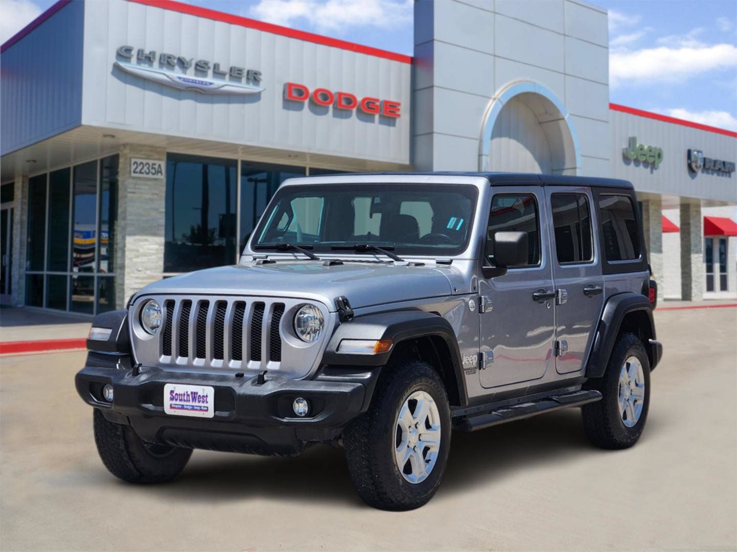 Used 2018 Jeep Wrangler Unlimited Sport S AWD/4WD image 2