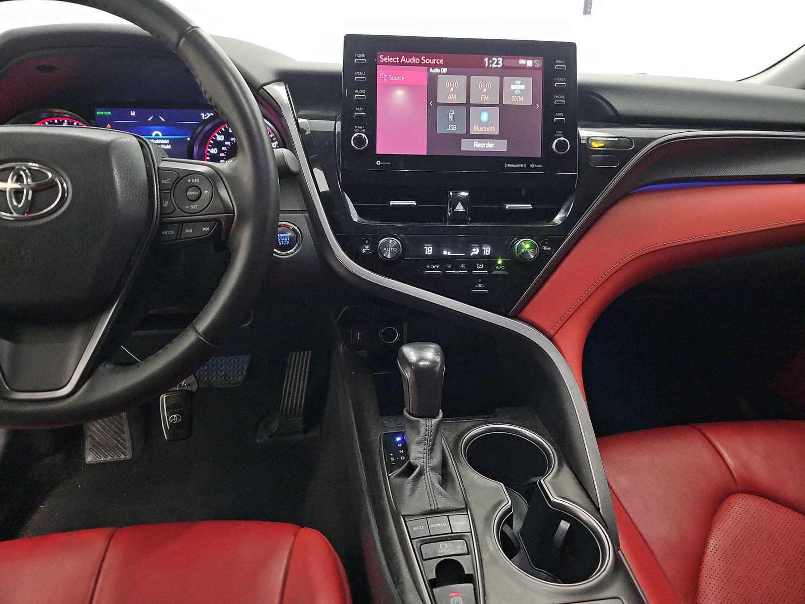 Used 2021 Toyota Camry XSE image 11