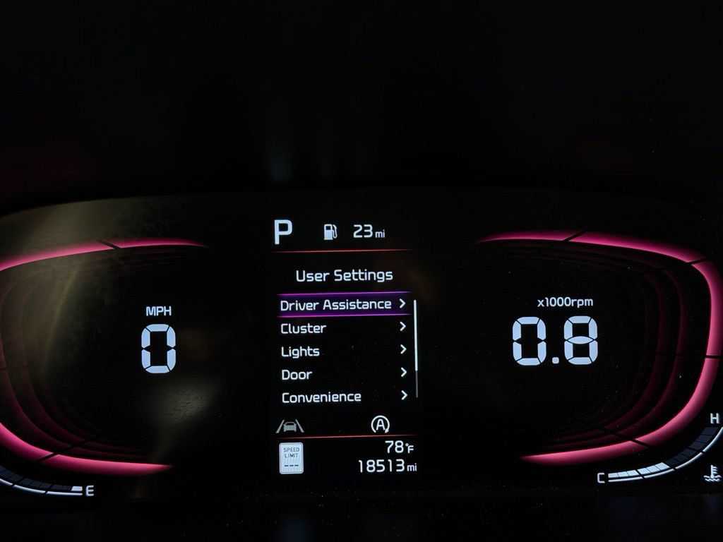 Used 2025 Kia Soul LX w/ LX Technology Package FWD image 14