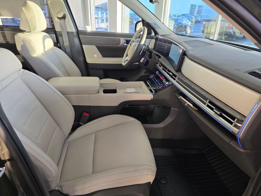 New 2026 Hyundai Santa Fe Calligraphy AWD/4WD image 32