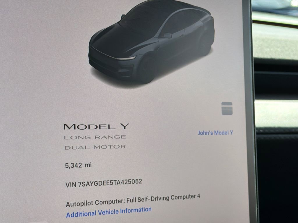 Used 2026 Tesla Model Y Long Range image 27