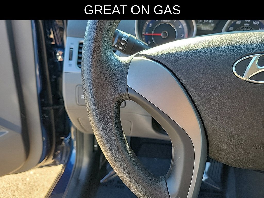 Used 2016 Hyundai Elantra SE FWD image 18