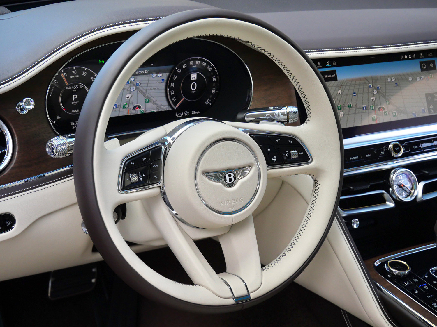 New 2026 Bentley Flying Spur V8 AWD/4WD image 8