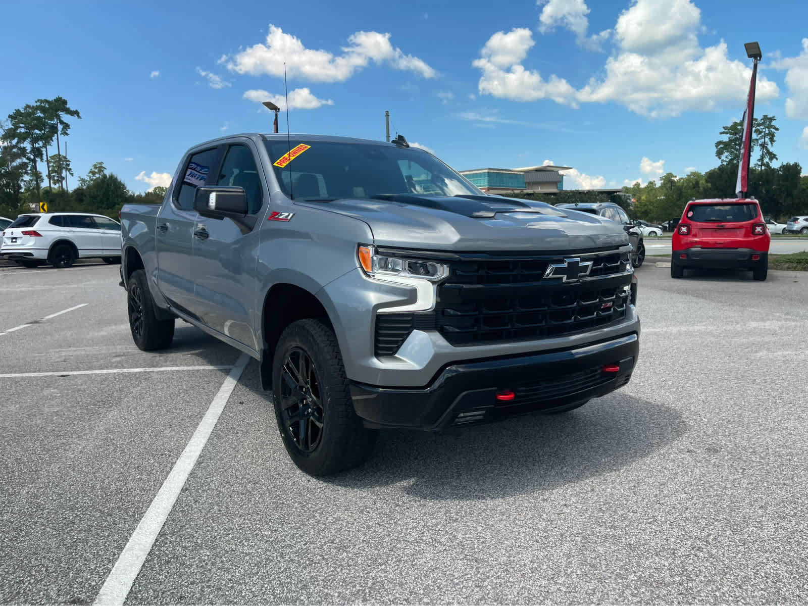 Used 2023 Chevrolet Silverado 1500 LT Trail Boss w/ LT Trail Boss Premium Package AWD/4WD image 3