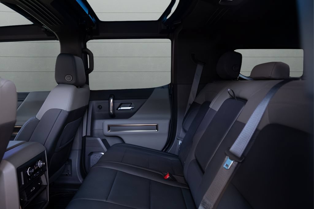 Used 2024 GMC Hummer EV 3X AWD/4WD image 57
