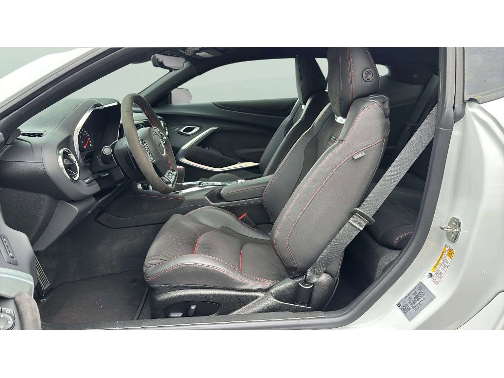 Used 2024 Chevrolet Camaro ZL1 RWD image 10