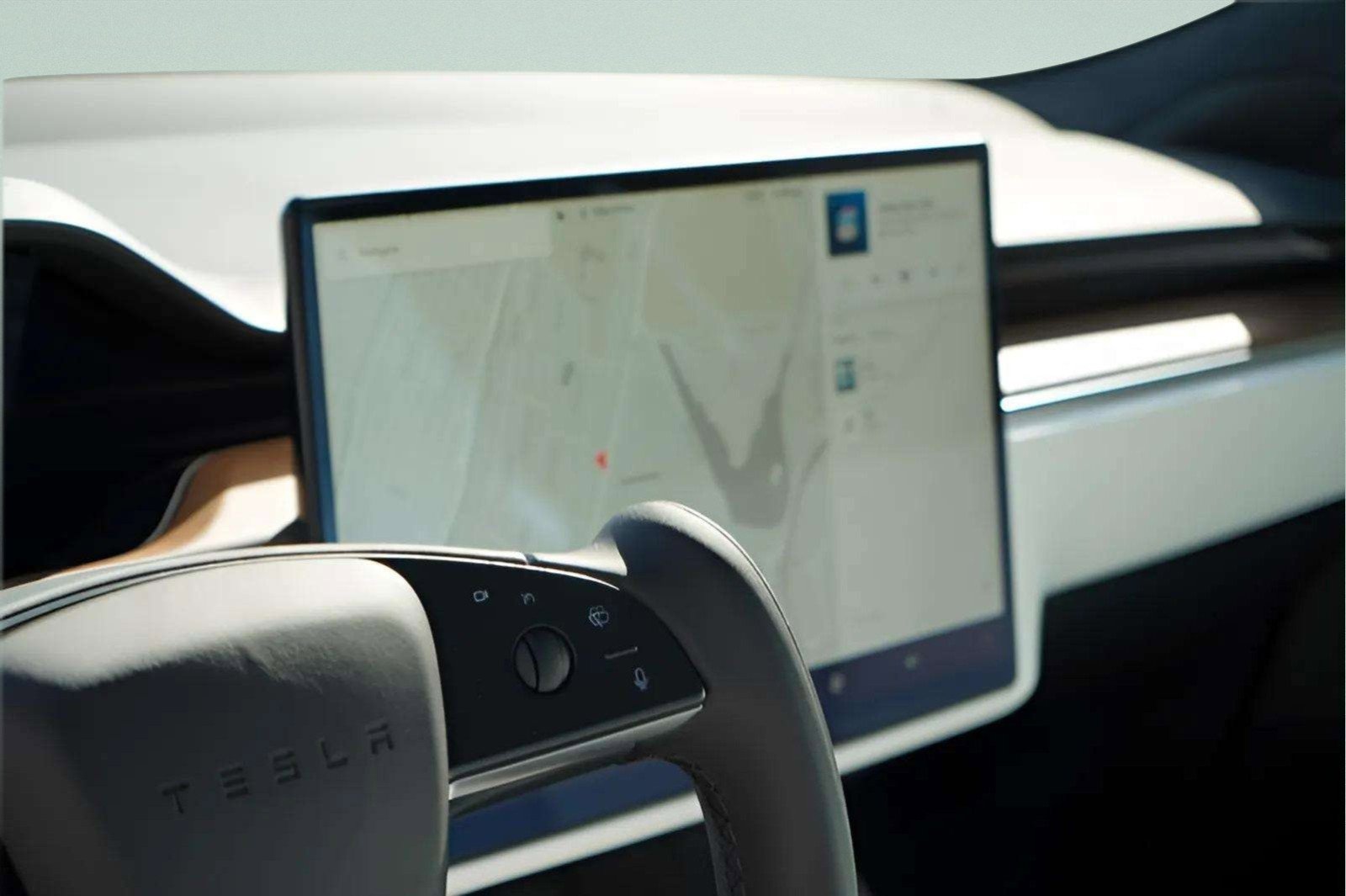 Used 2021 Tesla Model S Plaid image 41