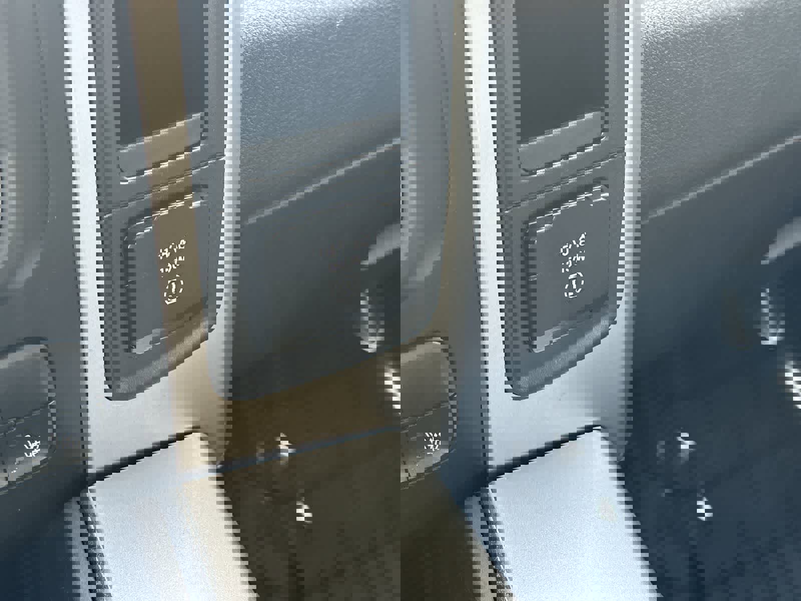 Used 2017 RAM 2500 Big Horn image 27