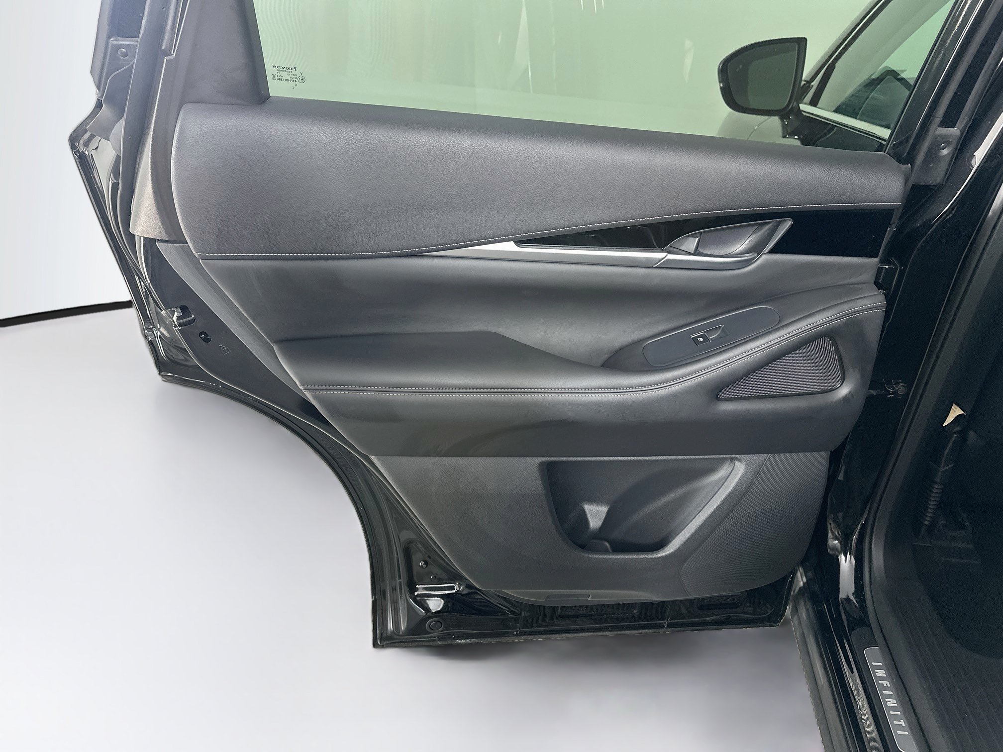 Used 2023 INFINITI QX60 Pure FWD image 26