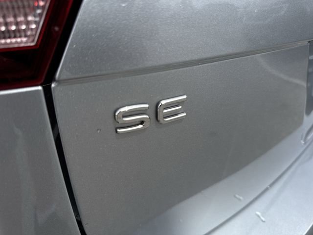 Certified 2023 Volkswagen Tiguan SE R-Line FWD image 31