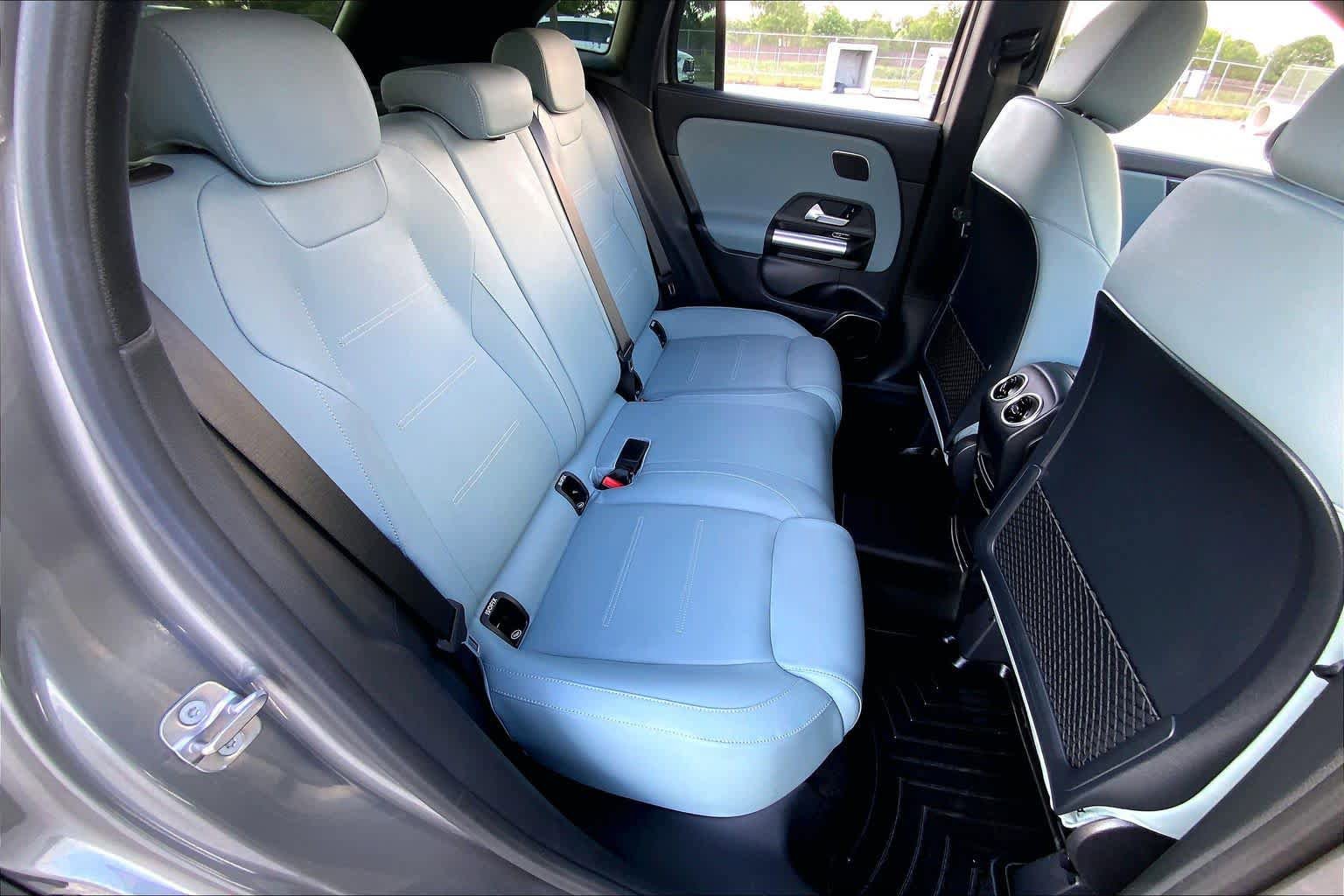 Used 2025 Mercedes-Benz GLA 35 AMG 4MATIC image 37