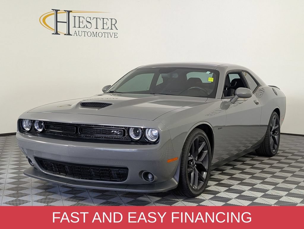 Used 2019 Dodge Challenger R/T w/ Blacktop Package RWD image 4