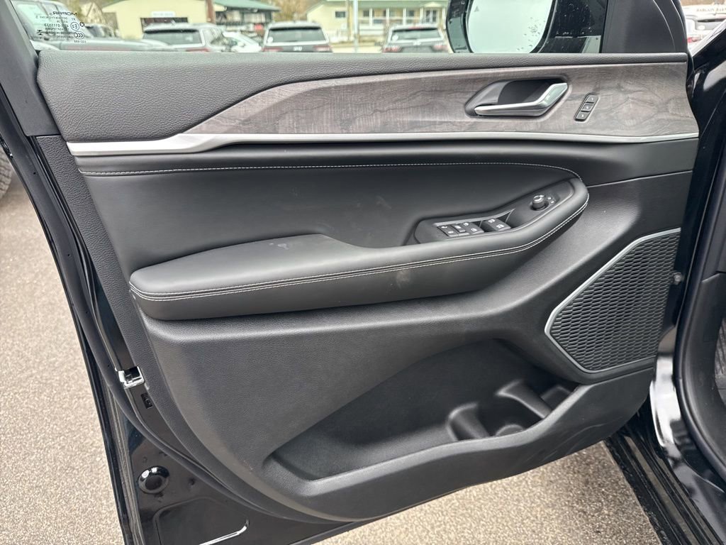 New 2026 Jeep Grand Cherokee Limited image 20