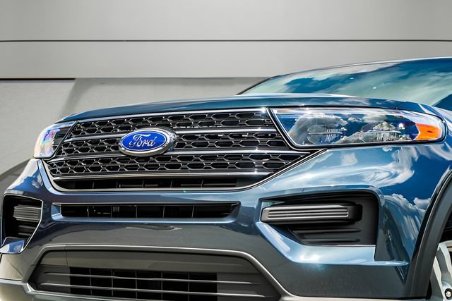 Used 2024 Ford Explorer XLT RWD image 37