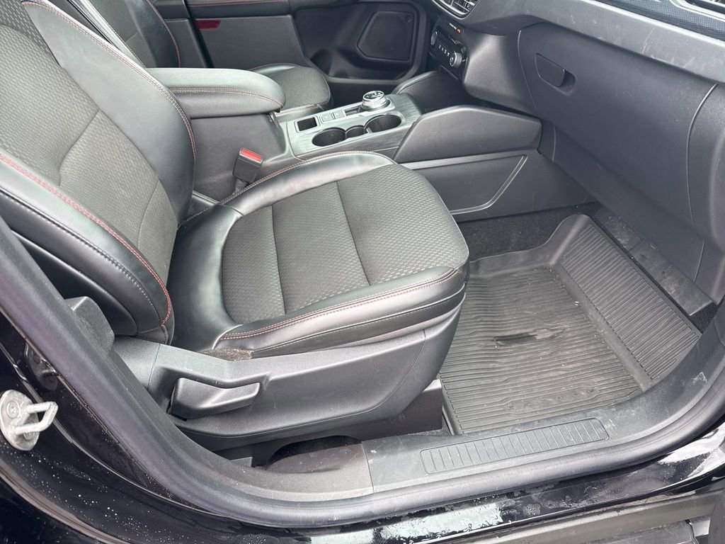 Used 2024 Ford Escape ST-Line w/ Tech Pack #1 FWD image 22