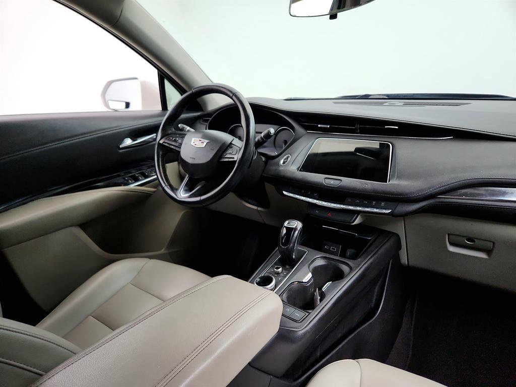 Used 2019 Cadillac XT4 Luxury FWD image 23