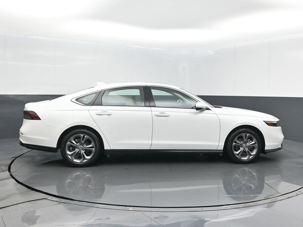 Certified 2024 Honda Accord EX image 25
