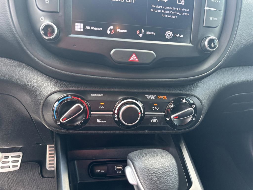 Used 2024 Kia Soul LX w/ Option Group 015 FWD image 20