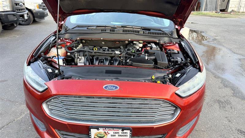 Used 2014 Ford Fusion SE image 33