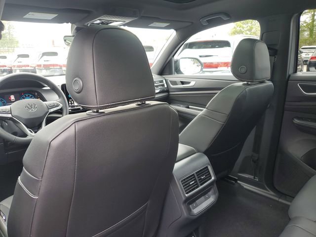 New 2026 Volkswagen Atlas Cross Sport SEL R-Line image 13