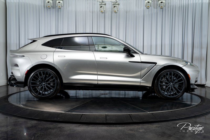 Used 2025 Aston Martin DBX 707 image 20