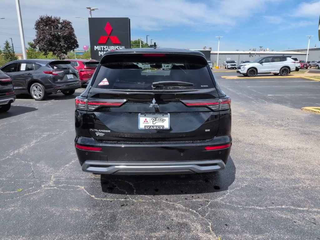 New 2026 Mitsubishi Outlander SE AWD/4WD image 9