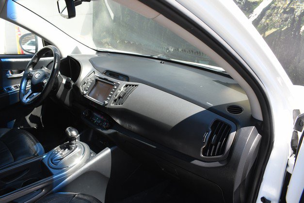 Used 2011 Kia Sportage EX w/ Premium Pkg w/Leather Seats FWD image 25
