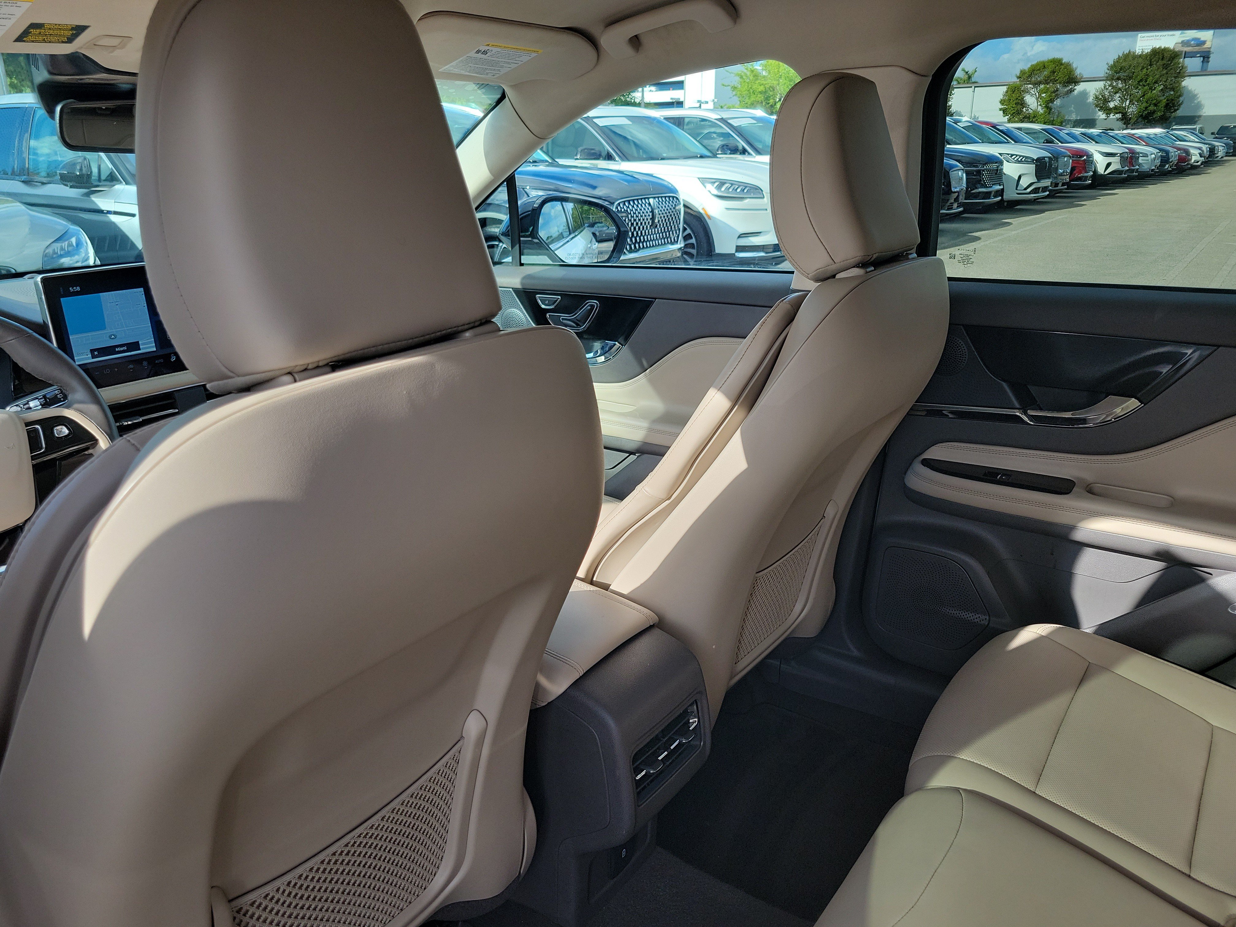 Certified 2024 Lincoln Corsair Reserve FWD image 10