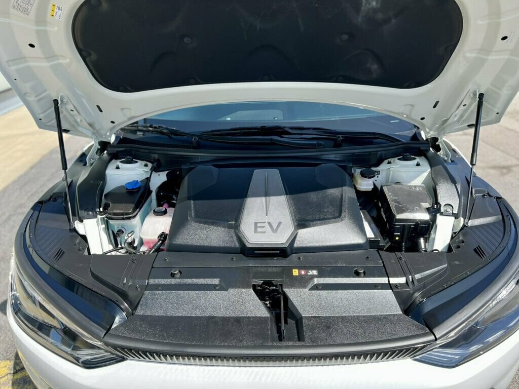 Used 2024 Kia EV6 Light RWD image 11