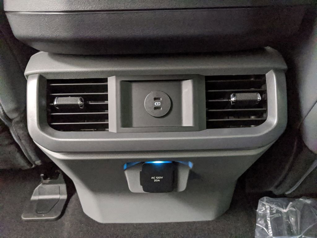 New 2025 Ford F150 Lightning Flash image 19