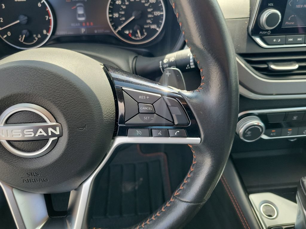Used 2024 Nissan Altima 2.5 SR FWD image 24