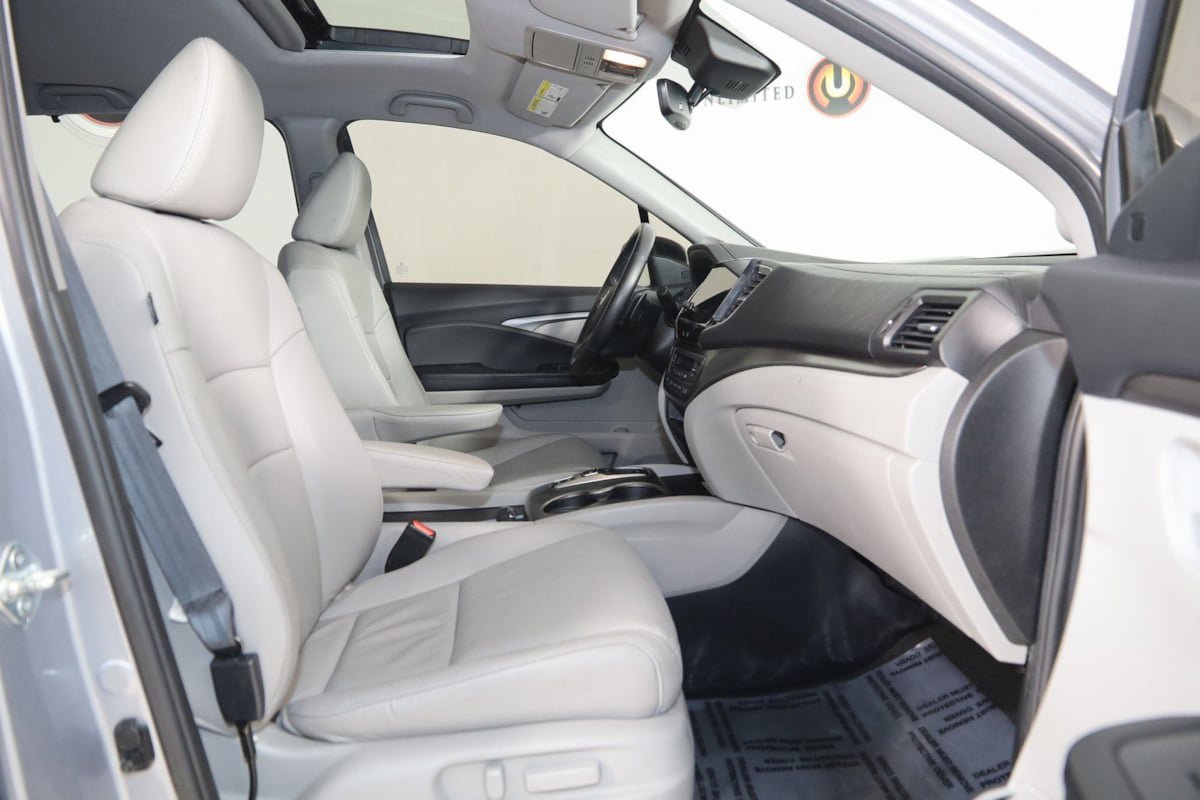 Used 2021 Honda Pilot Special Edition image 12